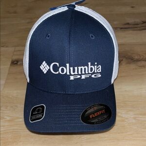 NWT Columbia PFG Dark Blue and White Mesh Ball Cap